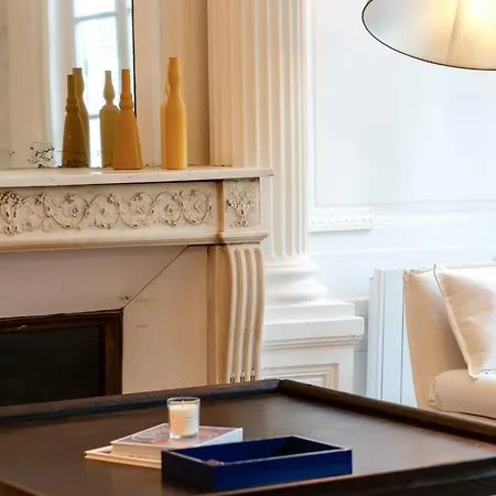 Lejlighed Le Jeanne D'arc Magnifique F3 De Style Haussmannien ! *