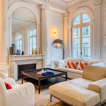 Lejlighed Le Jeanne D'arc Magnifique F3 De Style Haussmannien !