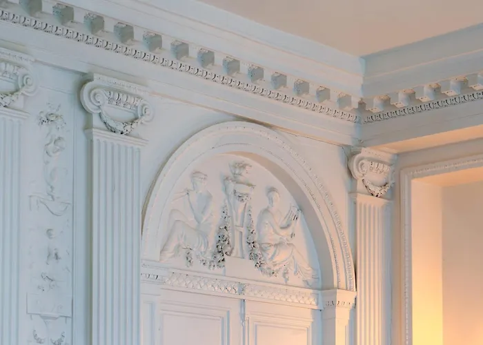 Le Jeanne D'arc Magnifique F3 De Style Haussmannien ! Appartement *