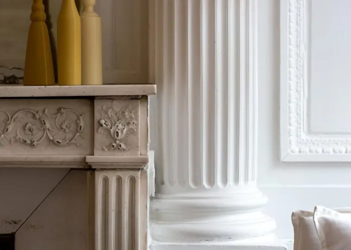 Appartement Le Jeanne D'arc Magnifique F3 De Style Haussmannien ! *